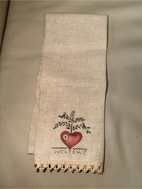 Vintage Welcome Heart Embroidered Linen Kitchen Towel - Cream